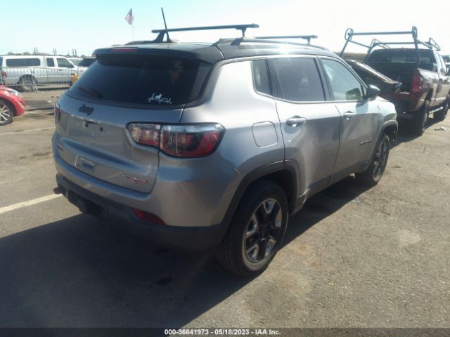 3C4NJDDBXJT230753 Jeep Compass Trailhawk