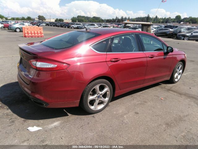 3FA6P0T98FR104881 Ford FUSION SE