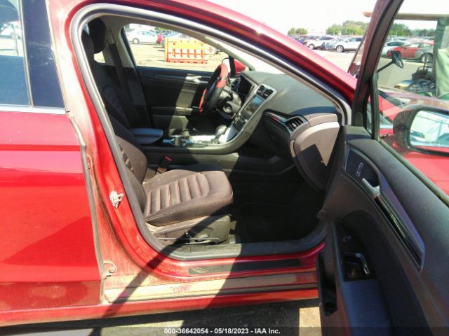 3FA6P0T98FR104881 Ford FUSION SE