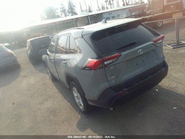 2021 Toyota RAV4, VIN: 2T3P1RFV3MW223122