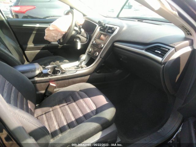 3FA6P0H74GR174788 Ford FUSION SE