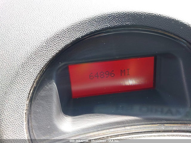 2005 PONTIAC GRAND PRIX GT VIN: 2G2WS522751135685