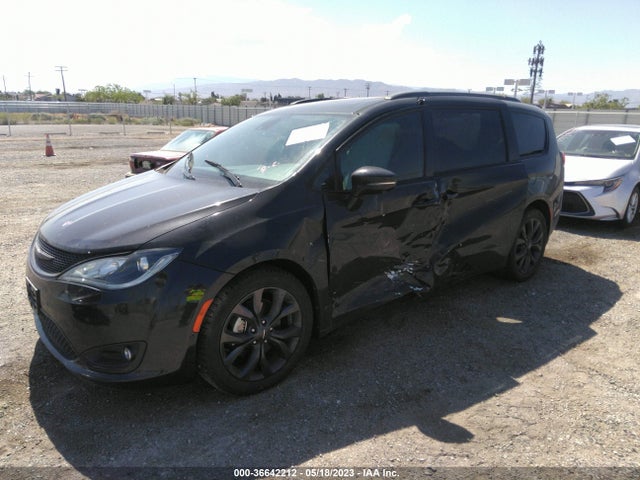 2C4RC1GG3JR165118 Chrysler Pacifica Limited