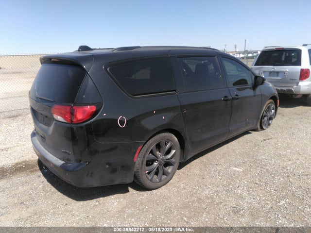 2C4RC1GG3JR165118 Chrysler Pacifica Limited