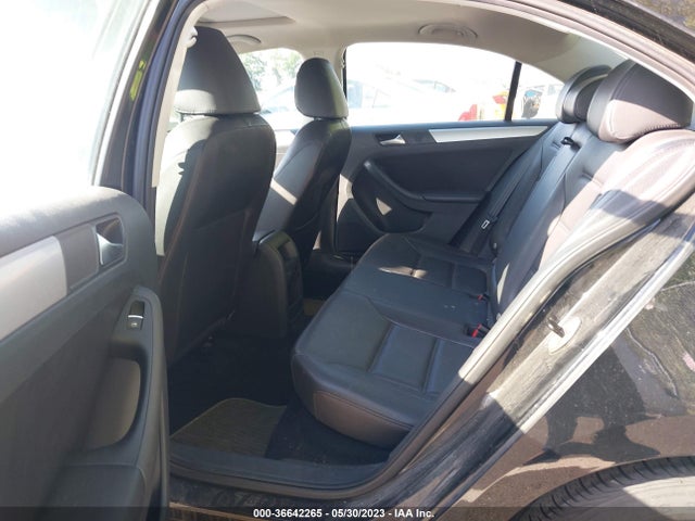 3VWD17AJ0EM425041 Volkswagen Jetta Sedan Se