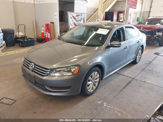 1VWAT7A39EC027181 Volkswagen Passat Wolfsburg Ed