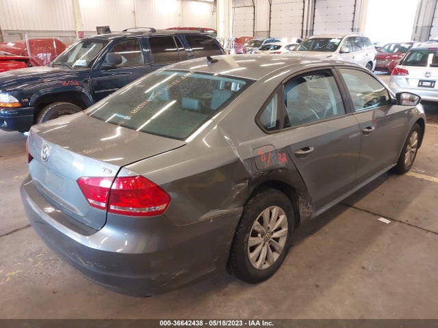 1VWAT7A39EC027181 Volkswagen Passat Wolfsburg Ed