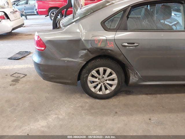 1VWAT7A39EC027181 Volkswagen Passat Wolfsburg Ed