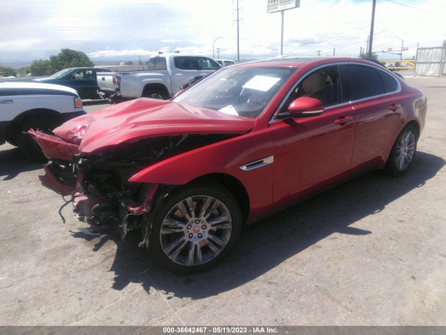 Jaguar Xf 35t Premium 2018 SAJBD4EV1JCY55980 Image 2