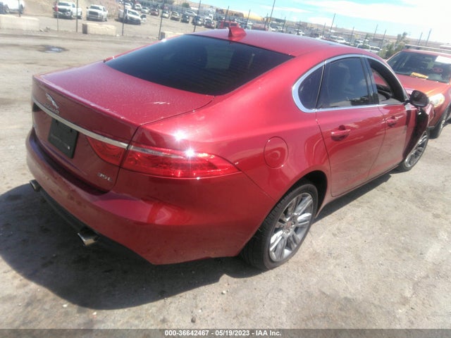 Jaguar Xf 35t Premium 2018 SAJBD4EV1JCY55980 Image 4