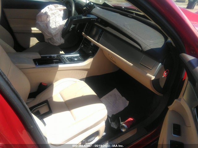 Jaguar Xf 35t Premium 2018 SAJBD4EV1JCY55980 Image 5