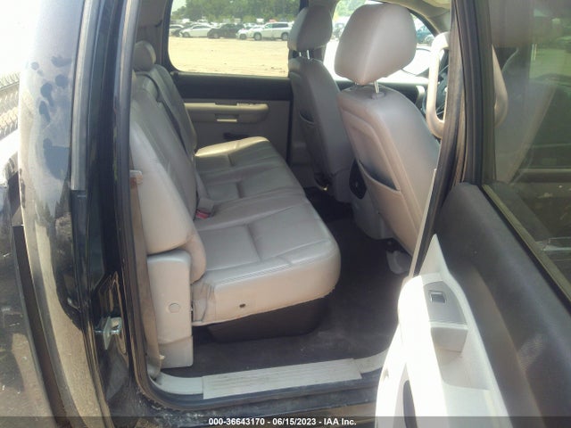 2011 CHEVROLET SILVERADO 1500 LT VIN: 3GCPCSE08BG372193