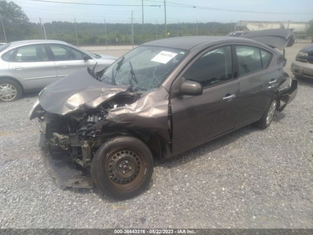 3N1CN7AP1EL825660 Nissan VERSA SV
