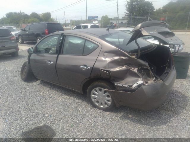 3N1CN7AP1EL825660 Nissan VERSA SV