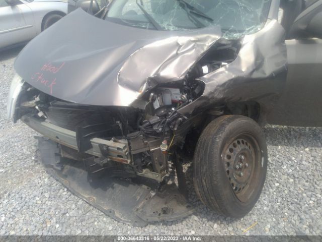 3N1CN7AP1EL825660 Nissan VERSA SV