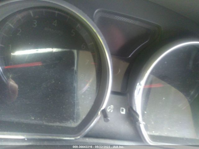 3N1CN7AP1EL825660 Nissan VERSA SV
