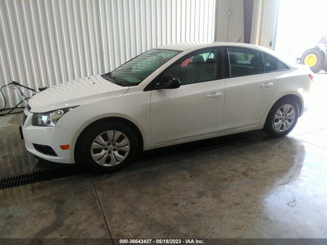 Chevrolet CRUZE LS 2014 1G1PA5SH7E7405078 Image 2