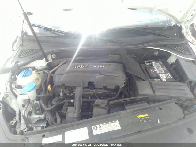 1VWAT7A33HC071424 Volkswagen Passat 1.8t S
