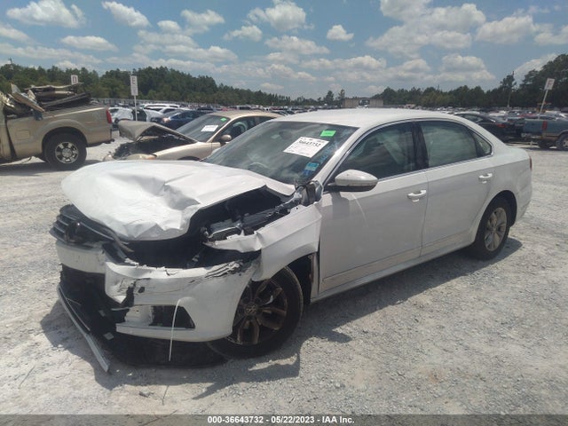 1VWAT7A33HC071424 Volkswagen Passat 1.8t S