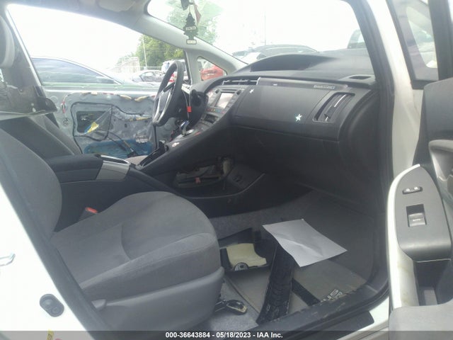 Toyota PRIUS PLUG-IN 2014 JTDKN3DP5E3050532 Image 6