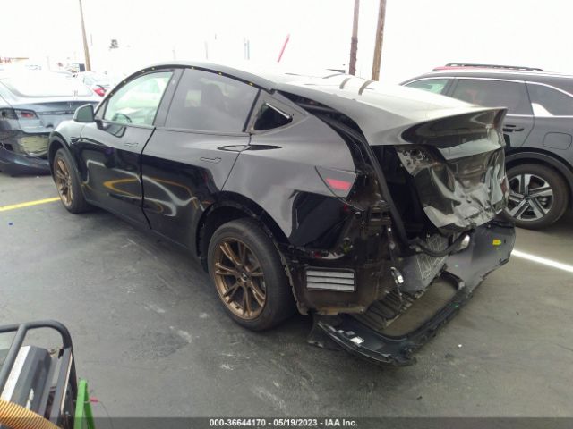 7SAYGDEE1NF518463 Tesla Model Y Long Range