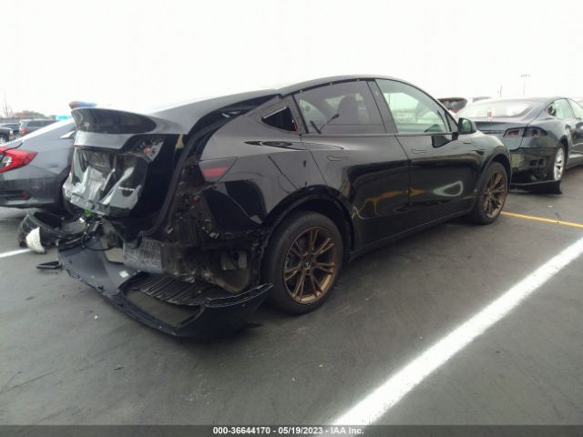 7SAYGDEE1NF518463 Tesla Model Y Long Range