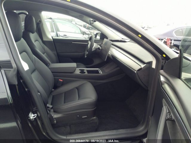 7SAYGDEE1NF518463 Tesla Model Y Long Range