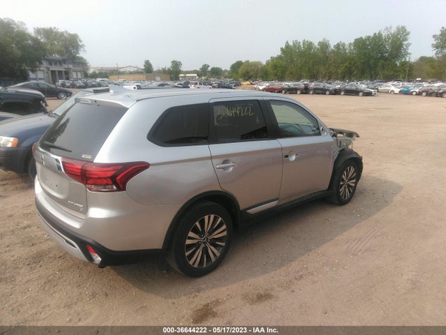JA4AZ3A35KZ044251 Mitsubishi Outlander Se
