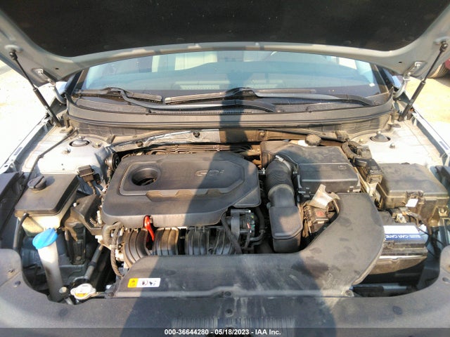 2015 HYUNDAI SONATA 2.4L SE VIN: 5NPE24AF6FH131889