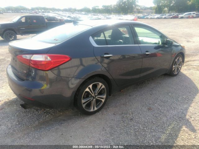 KNAFX4A80G5553016 KIA FORTE EX
