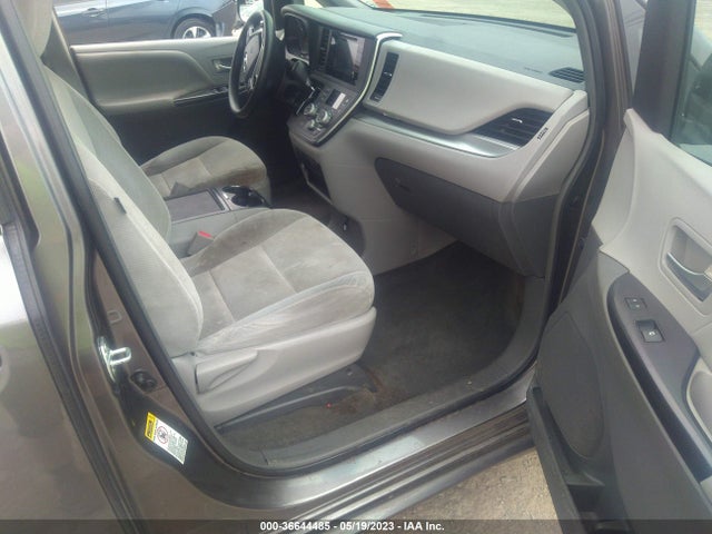 Toyota SIENNA LE 2015 5TDKK3DC3FS601420 Image 6