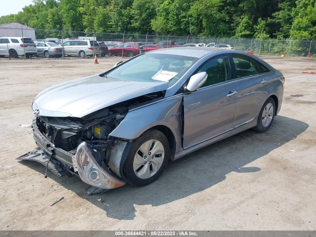 2015 HYUNDAI SONATA HYBRID VIN: KMHEC4A41FA137162