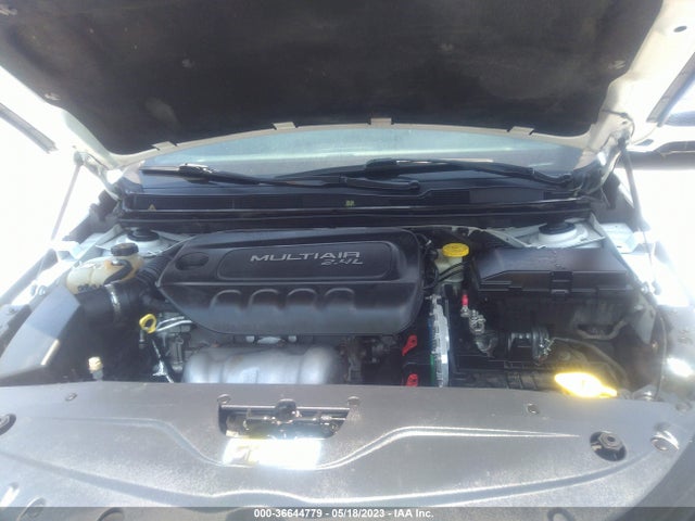 1C3CCCBB4FN637817 Chrysler 200 S