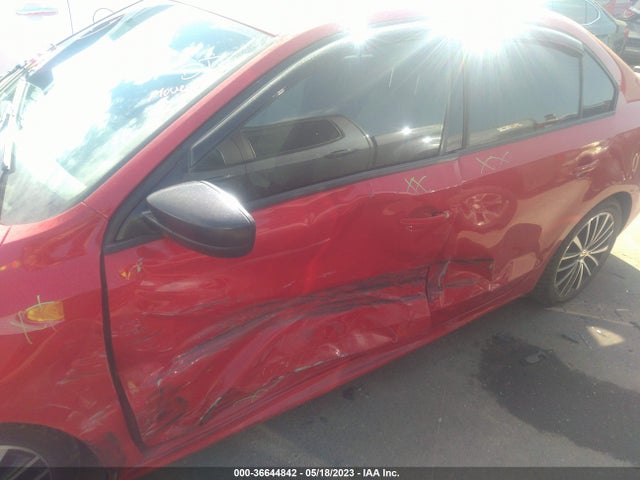 3VWD17AJ8GM338961 Volkswagen Jetta Sedan 1.8t Sport