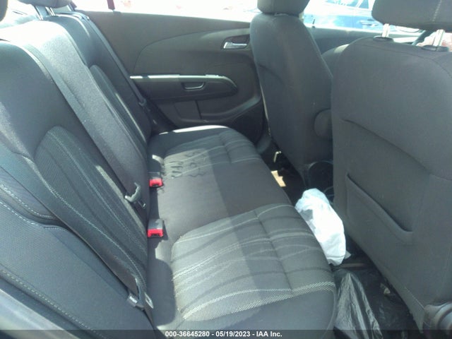 Chevrolet SONIC LT 2015 1G1JC5SH6F4127857 Image 9