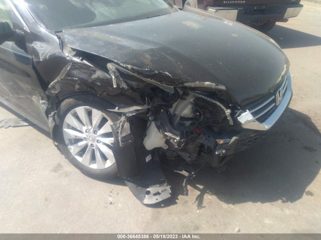 Honda k24w1 2014 1HGCR2F83EA043228 Image 16