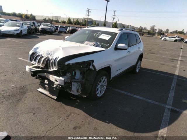 1C4PJMCS9GW303995 Jeep Cherokee Latitude