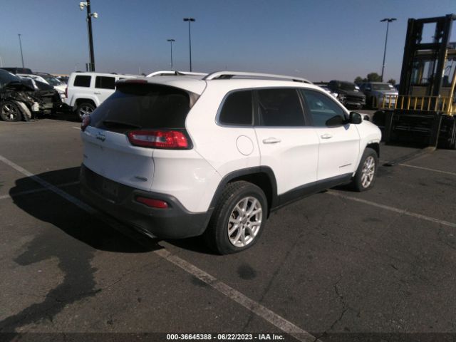 1C4PJMCS9GW303995 Jeep Cherokee Latitude