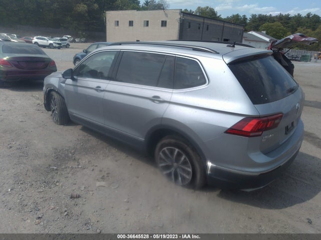 3VV2B7AX6LM008808 Volkswagen Tiguan Se/sel/se R-line Black