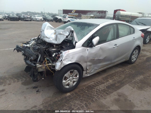 KIA FORTE LX 2016 KNAFK4A60G5530879 Image 2