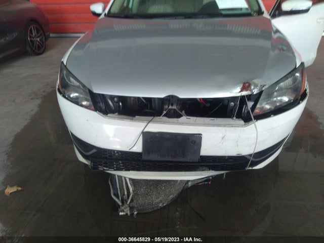 2013 VOLKSWAGEN PASSAT SE W/SUNROOF & NAV VIN: 1VWBP7A32DC114265
