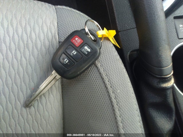 Toyota Corolla L/le/s/s Plus/le Plus 2014 5YFBURHE2EP165319 Image 3