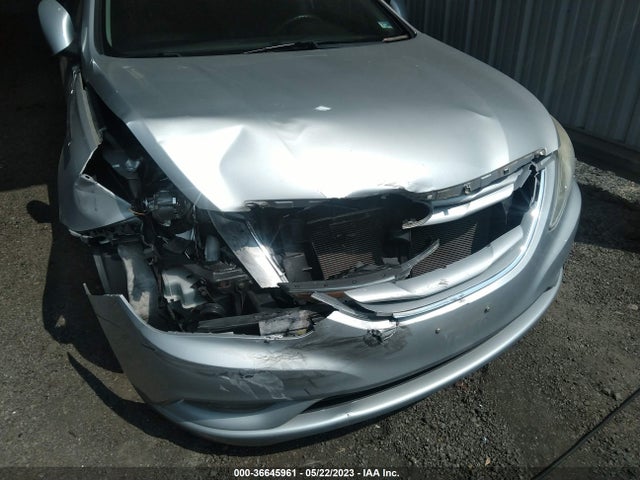 2013 HYUNDAI SONATA GLS PZEV VIN: 5NPEB4AC4DH735542