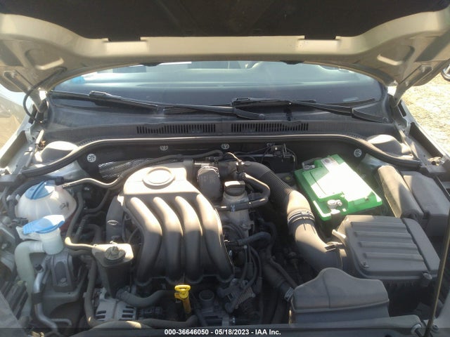 3VW2K7AJ1FM273602 Volkswagen Jetta Sedan 2.0l S