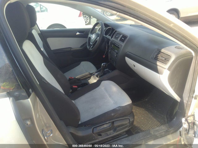 3VW2K7AJ1FM273602 Volkswagen Jetta Sedan 2.0l S