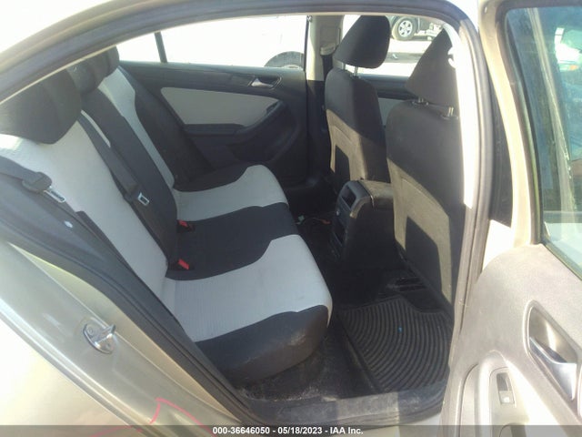 3VW2K7AJ1FM273602 Volkswagen Jetta Sedan 2.0l S