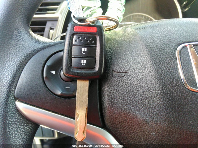 Honda FIT LX 2016 JHMGK5H55GX025773 Image 3