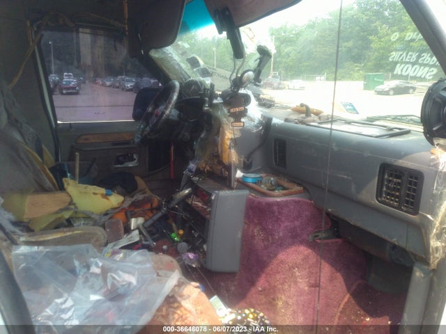 1996 FORD ECONOLINE E150 VAN VIN: 1FDEE14HXTHA68885