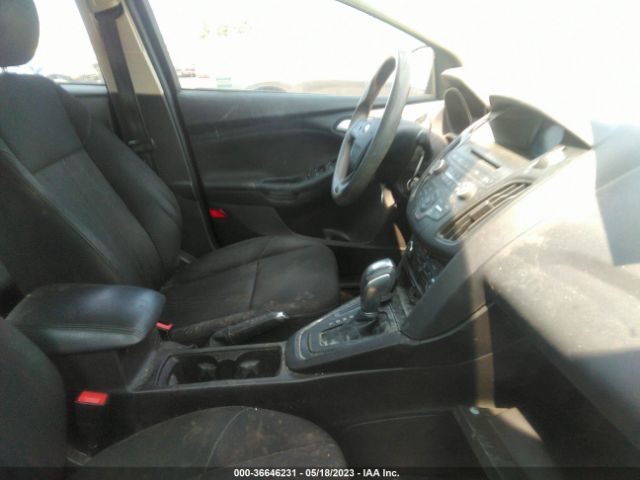 1FADP3F22FL338293 Ford FOCUS SE