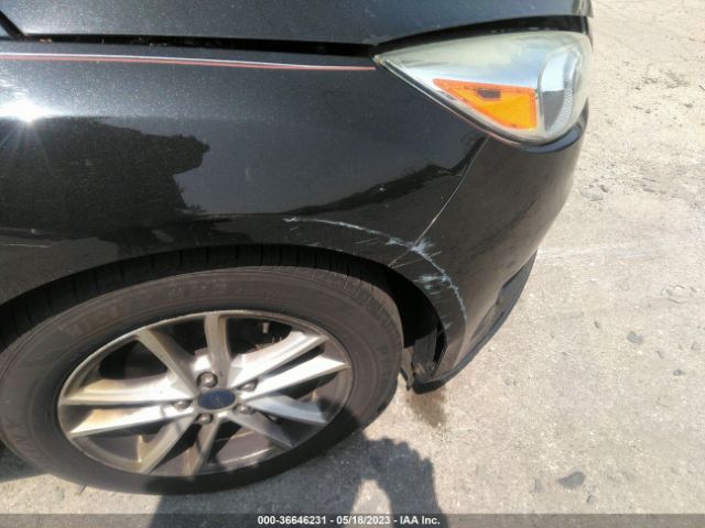 1FADP3F22FL338293 Ford FOCUS SE